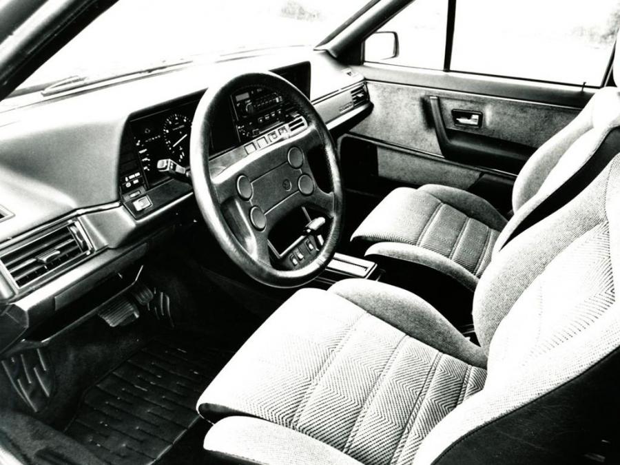 Volkswagen Quantum Sedan Wolfsburg 1984 года  (фото 4 из 4)